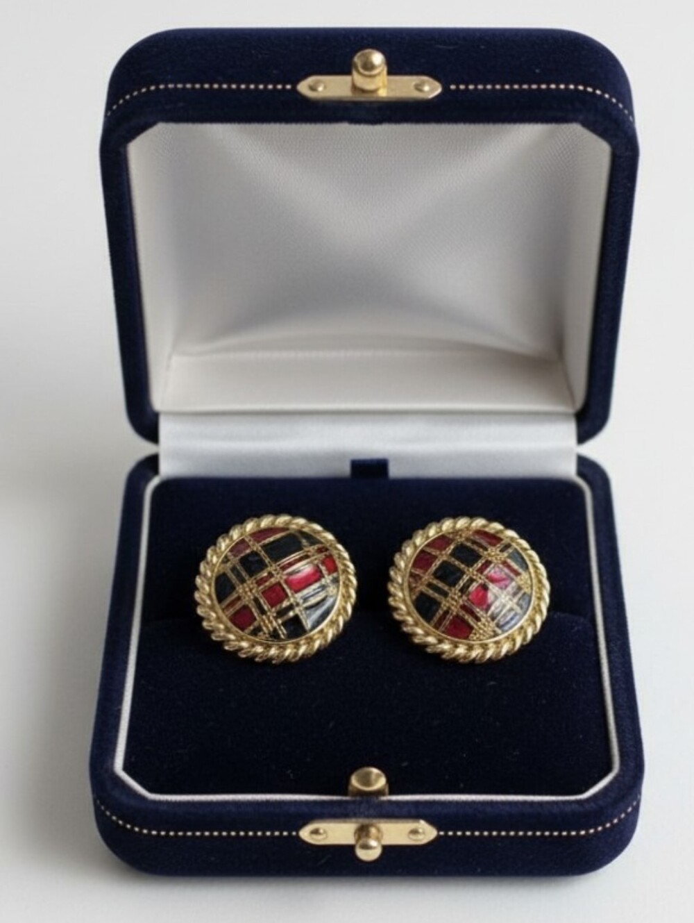 VTG Butler & Wilson signed Clip On earrings Sophisticated Plaid Earrings